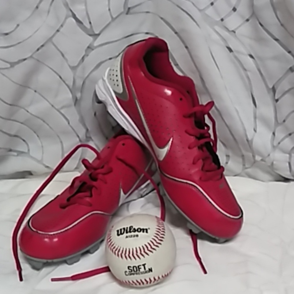 Nike baseball shoes